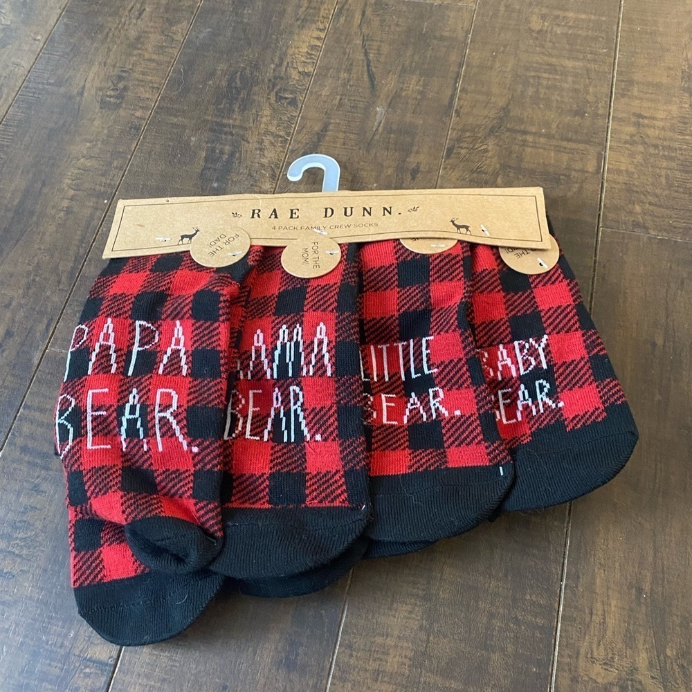 Rae Dunn Family pack crew socks